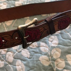 Floral tooled belt
